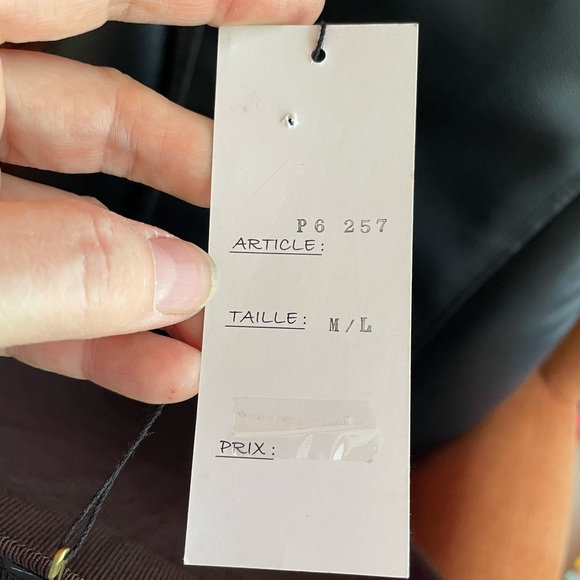 Women Blouse By Leo Guy - Picture 10 of 11